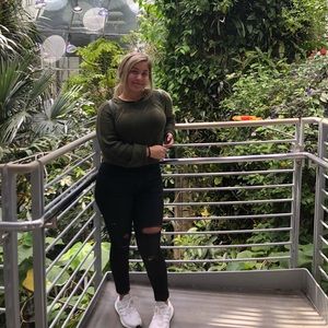 Meet your Posher, Lizzy